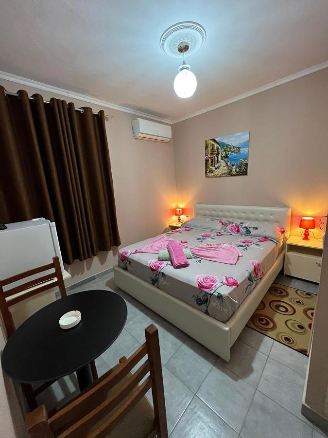 Hotel Ziku Durrës 外观 照片
