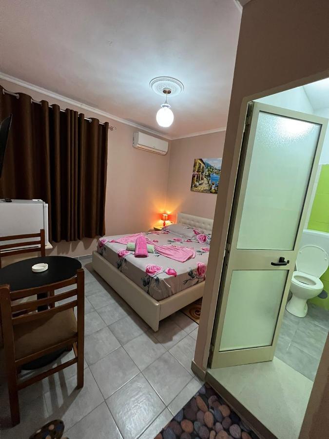 Hotel Ziku Durrës 外观 照片